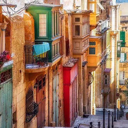 Appartamento Tranquil 2 Bedroom In The Heart Of
