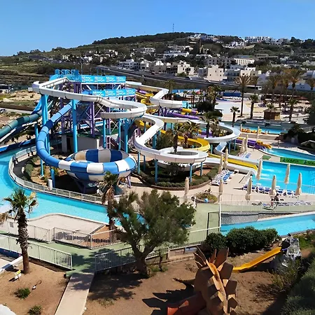 Tranquil 2 Bedroom In The Heart Of Apartment