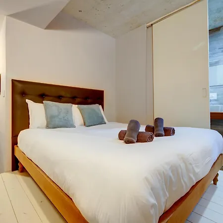 Apartment Tranquil 2 Bedroom In The Heart Of *