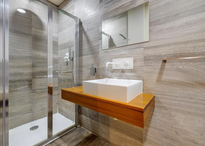 Tranquil 2 Bedroom In The Heart Of *