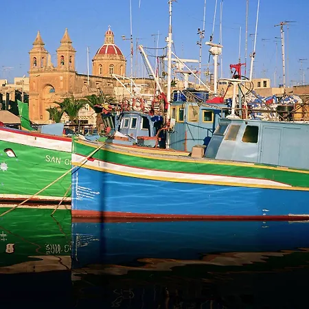 Tranquil 2 Bedroom In The Heart Of *