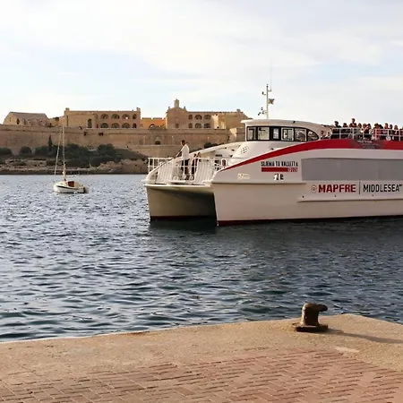 Tranquil 2 Bedroom In The Heart Of Apartment Valletta