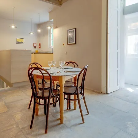 Tranquil 2 Bedroom In The Heart Of Apartment Valletta